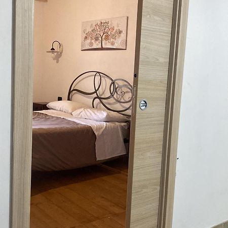 Guest House Tzia Udroni Ossi Exteriér fotografie