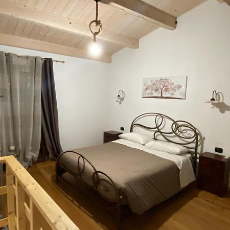 Guest House Tzia Udroni Ossi Exteriér fotografie